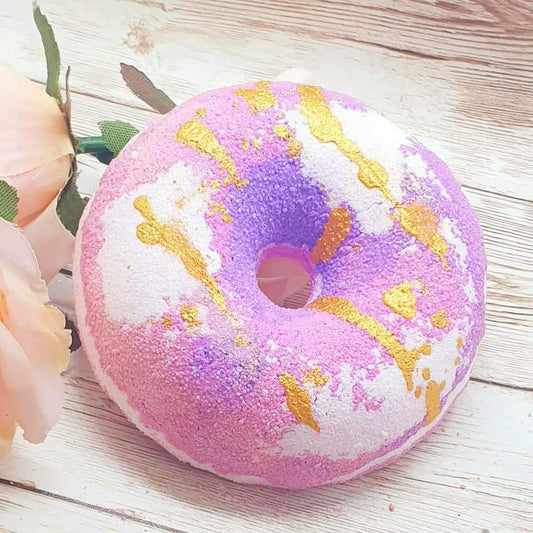 Cocktail donut bath bomb